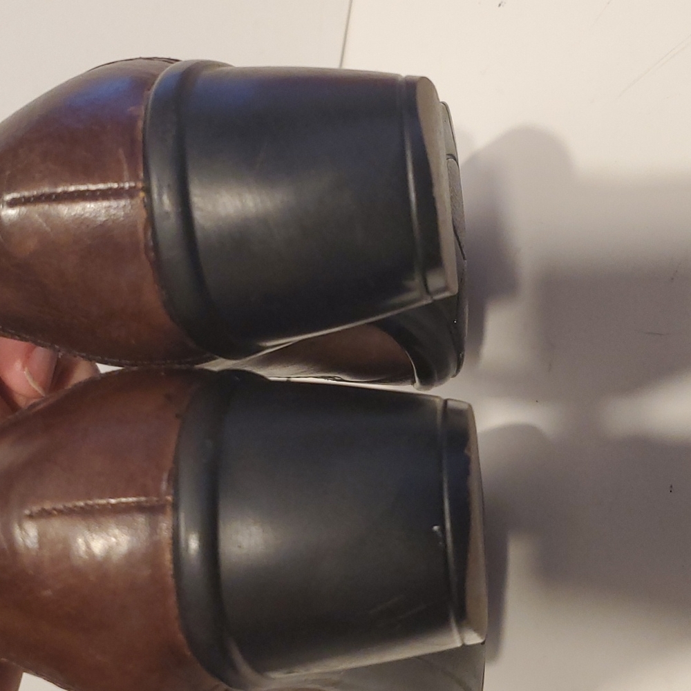 Clarks Brown Leather Closed Toe Block Heel Slip On Loafers Shoes Size 6.5M - Picture 9 of 9